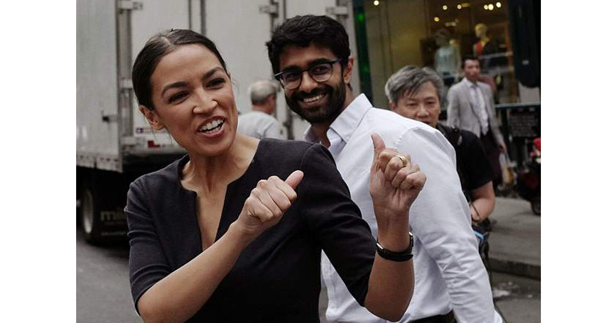 Latina que trabajaba como cantinera gana elecciones primarias de NY