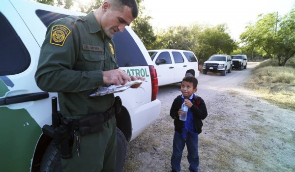 Funcionarios de EE.UU. no tienen plan para reunir a familias migrantes - onu-llama-a-eeuu-a-no-separar-ninos-de-sus-padres-inmigrantes