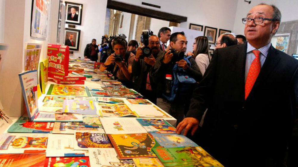 SEP denuncia intento de CNTE por frenar entrega de libros en Chiapas - otto-granados-libros-de-texto