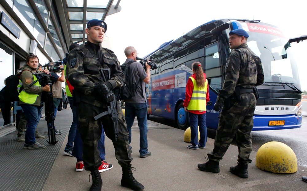 Cerca de 40 mil efectivos vigilarán el Mundial - policia-rusia