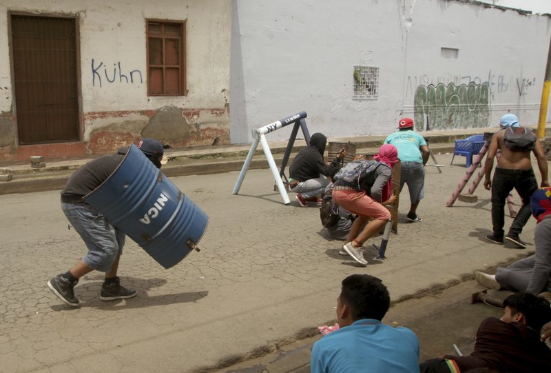 Enfrentamientos dejan seis muertos y 71 heridos en Nicaragua - protestas-nicaragua2