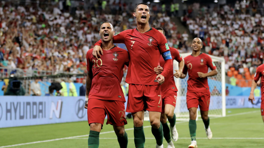 Portugal empata con angustia ante Irán y pasa a Octavos de Final - quaresma-cr7