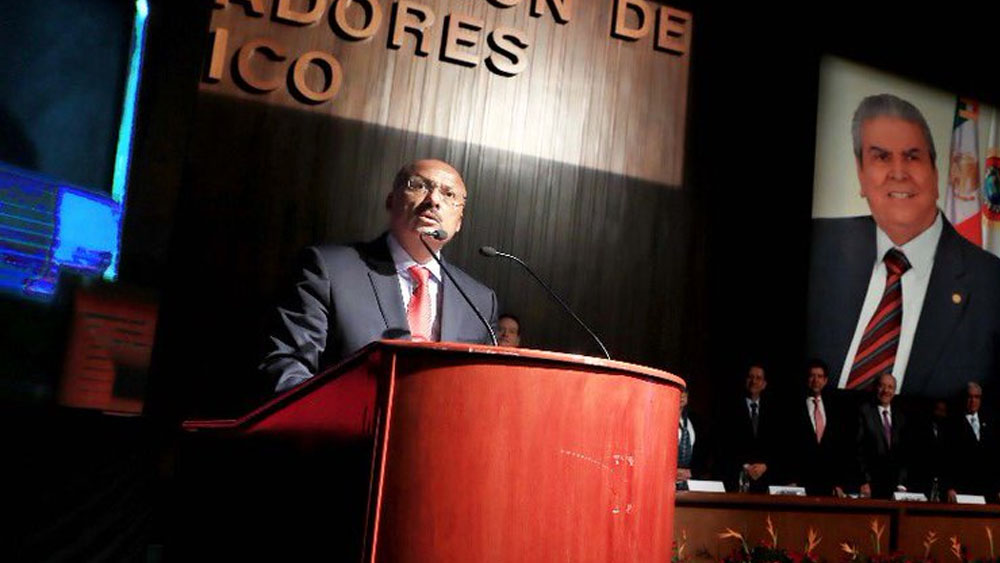 El voto es para alguien útil no para un inútil: René Juárez