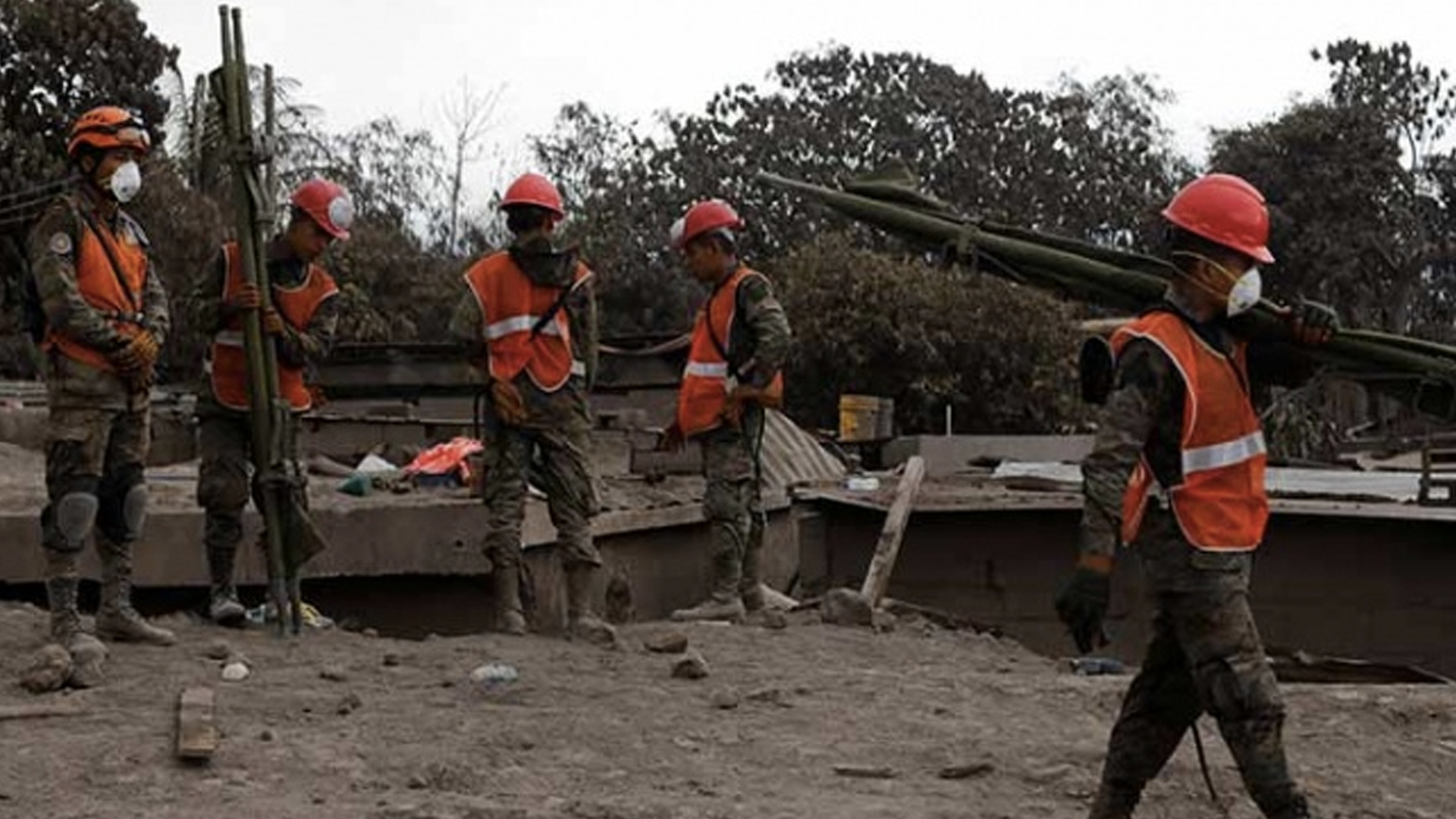 Suman 147 muertos por erupción de volcán de Fuego en Guatemala