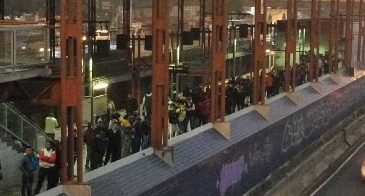 Restablecen servicio en Línea A del Metro tras lluvias