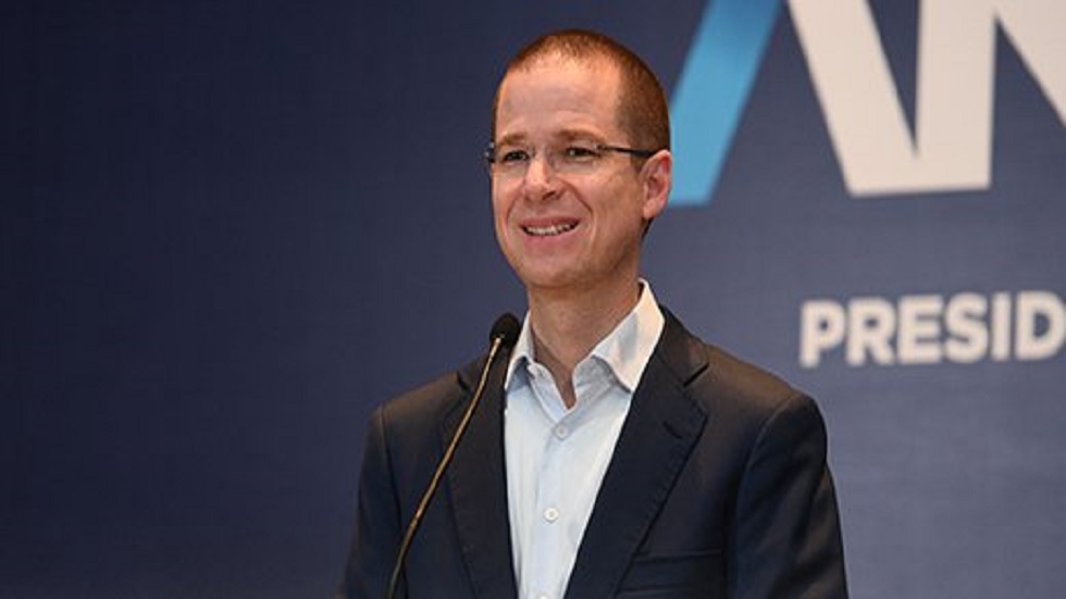 Anaya se pronuncia a favor de reabrir caso Ayotzinapa