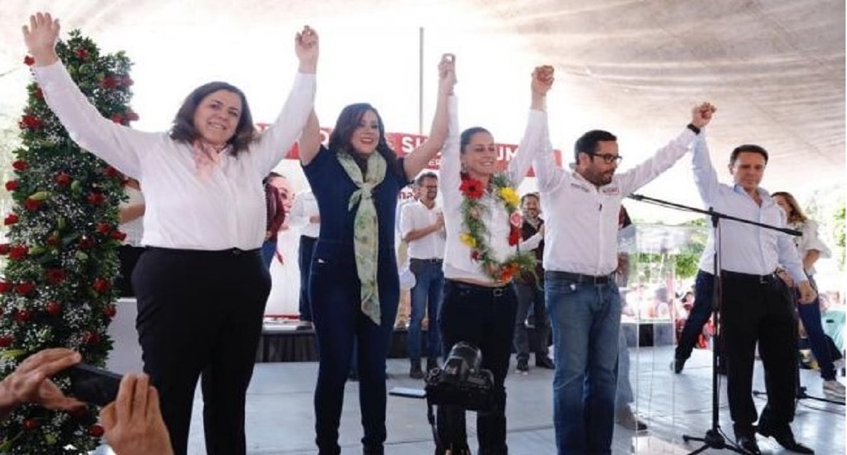 Rivales declinan a favor de Víctor Hugo Romo en la Miguel Hidalgo