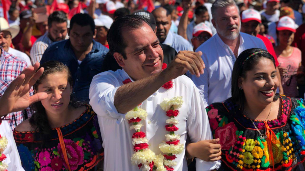 Desmiente Roberto Albores que haya renunciado a candidatura en Chiapas
