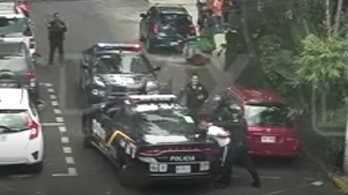 #Video Detienen a ladrones tras asaltar a cuentahabiente