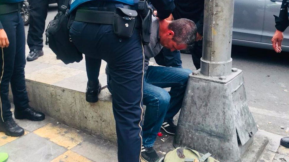#Video Detienen a presunto asaltante en inmediaciones de Metro Nativitas