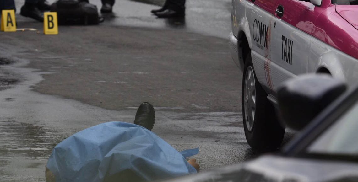 Asesinan a taxista tras discusión por la lluvia en la GAM