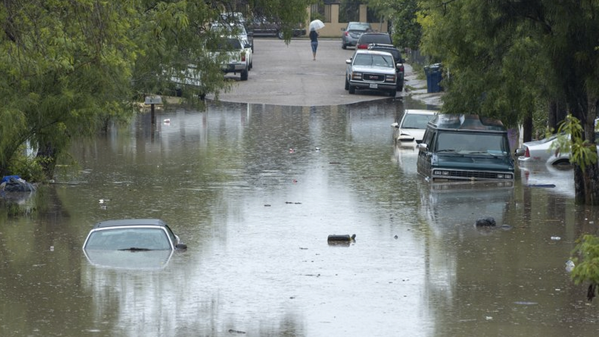 #Video Inundaciones afectan a Texas