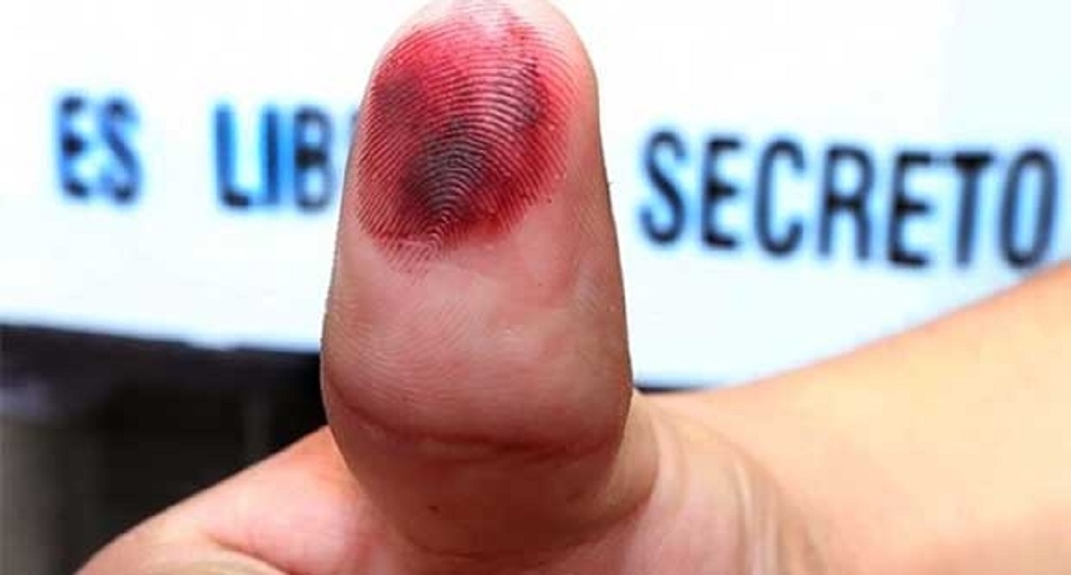 Tinta indeleble guarda secreto para dar seguridad a las elecciones