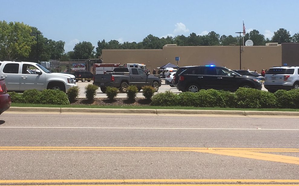 Tiroteo frente a Walmart en Alabama deja tres muertos - tiroteo-alabama-muertos-1