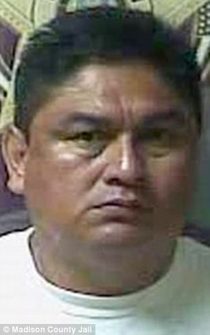 Arrestan a padres por enjaular a su hija - titofelixinterior