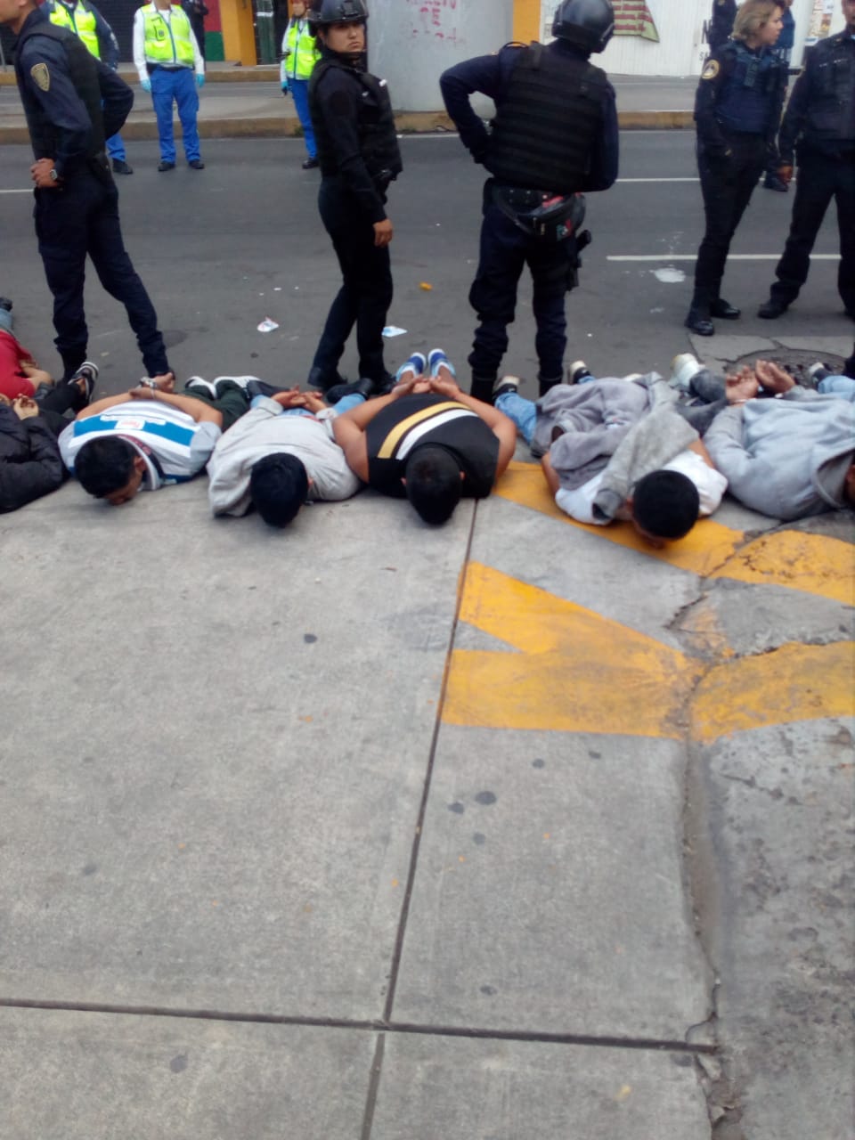 Balacera en avenida Tláhuac deja cuatro muertos - tlahuac-balacera-19jun-4