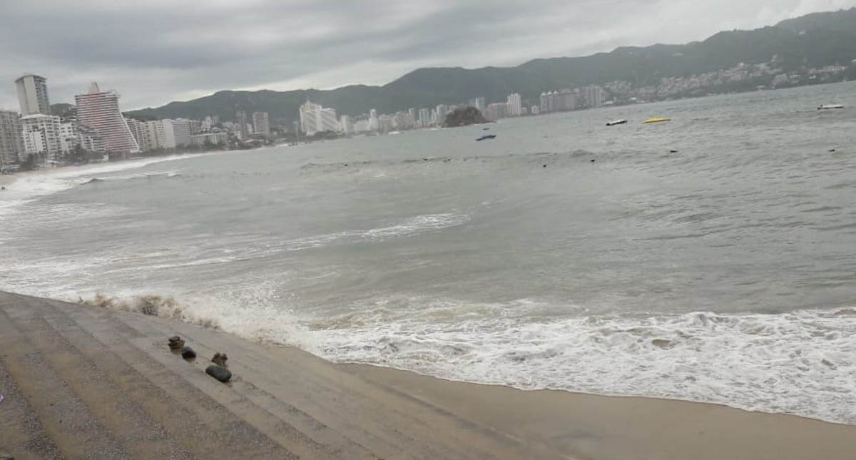 Tormenta tropical Bud provoca alto oleaje en Guerrero