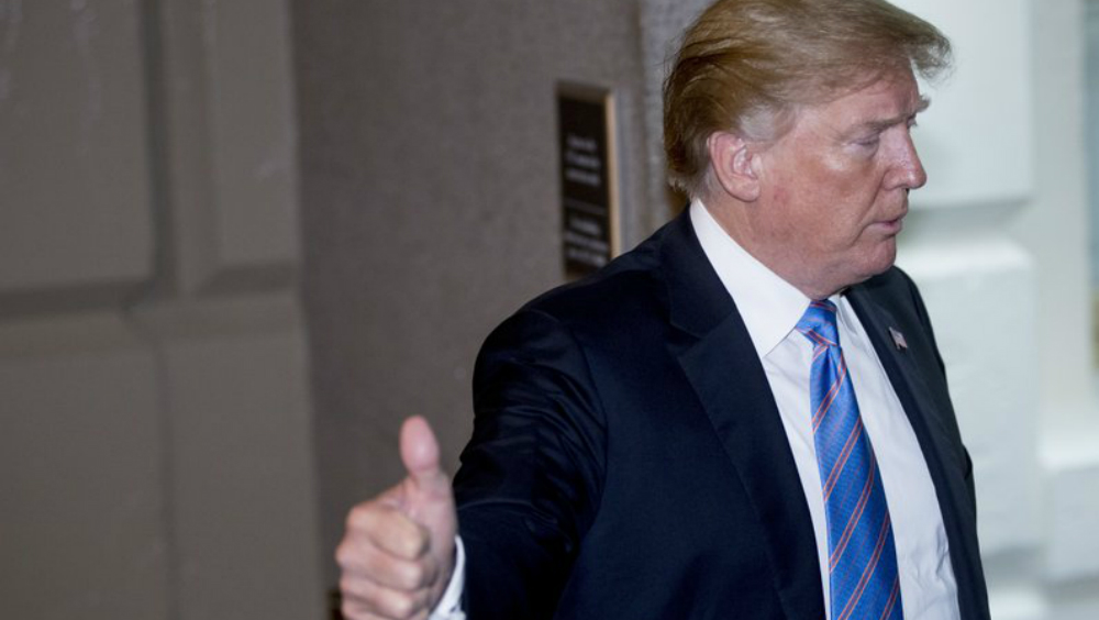 Trump defiende política migratoria; infantes separados de sus padres están histéricos