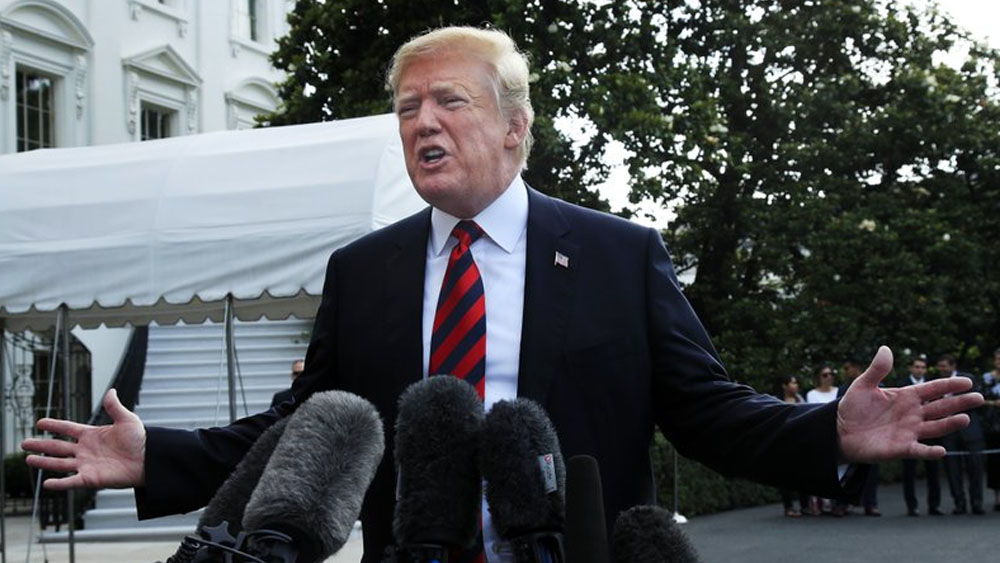 Trump critica a los demócratas por ofensiva contra ICE