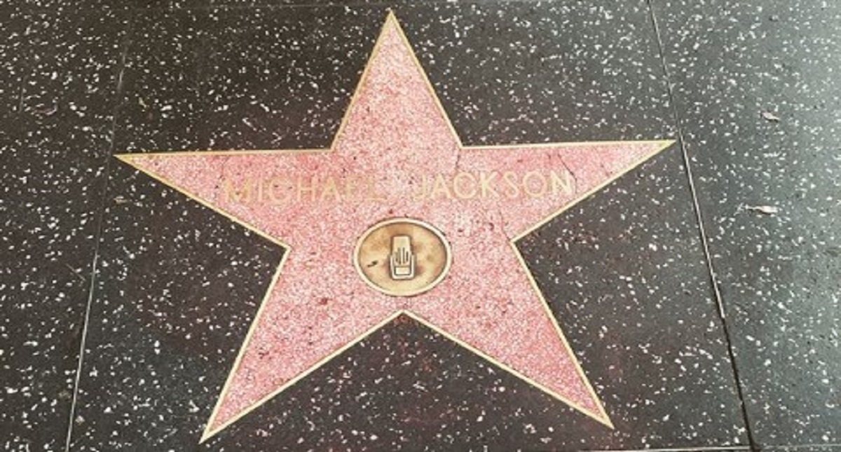 Vandalizan estrella de Michael Jackson en Hollywood