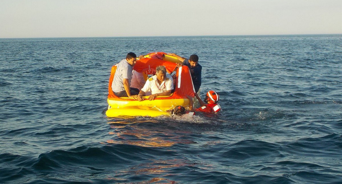 #Video Se desploma aeronave de candidato en mar de Baja California Sur