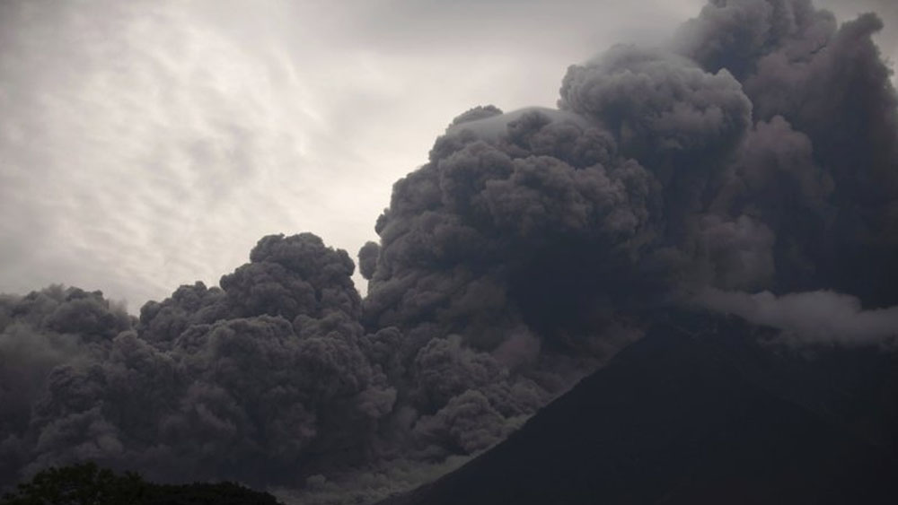 México ofrece apoyo técnico a Guatemala tras erupción de volcán