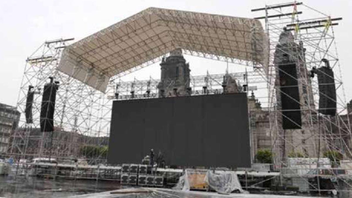 Instalan Zocafut en la Ciudad de México - zocafut-zocalo-ciudad-de-mexico-1