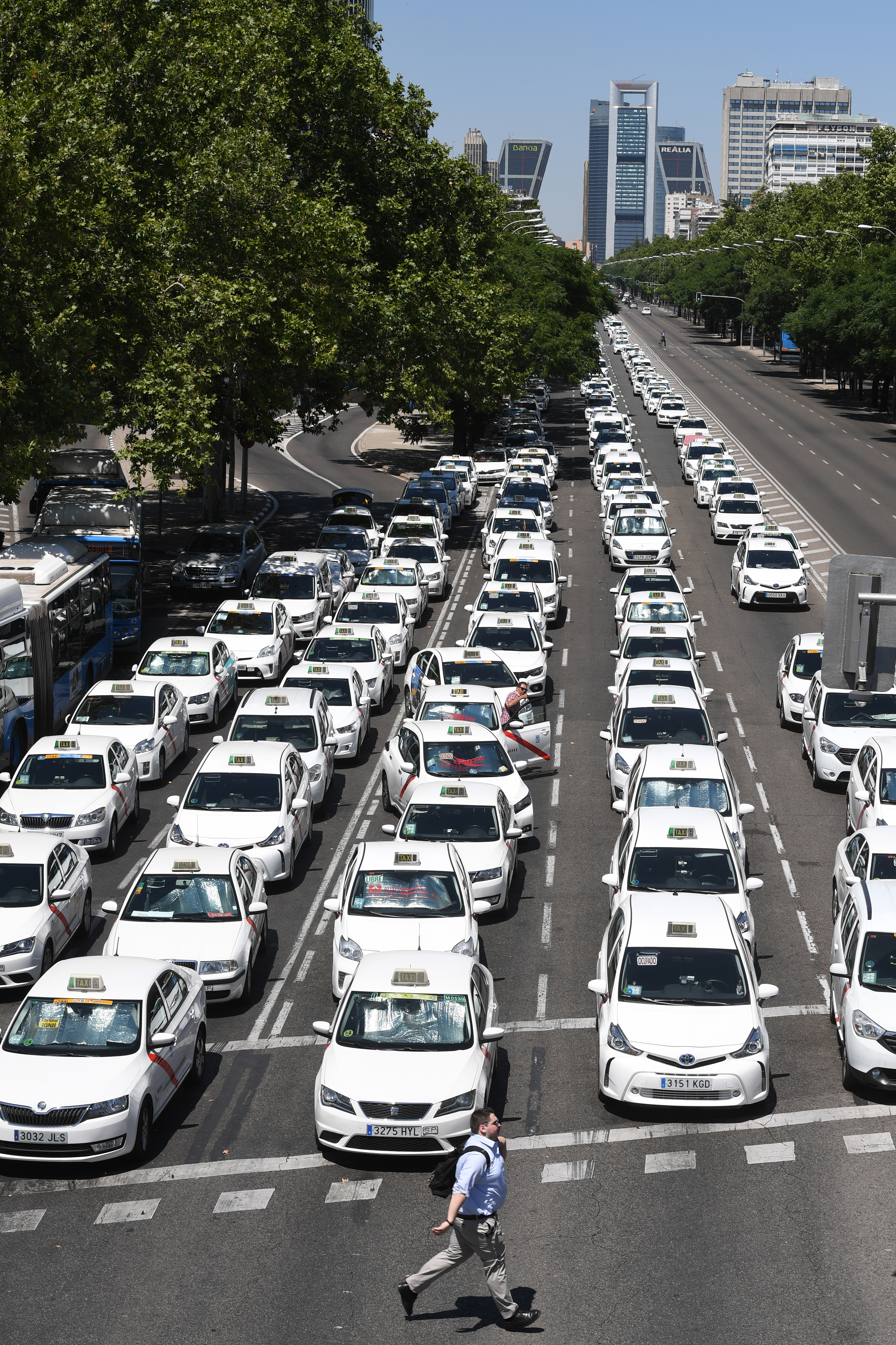 Protestas de taxistas paralizan España - 000-1809i0