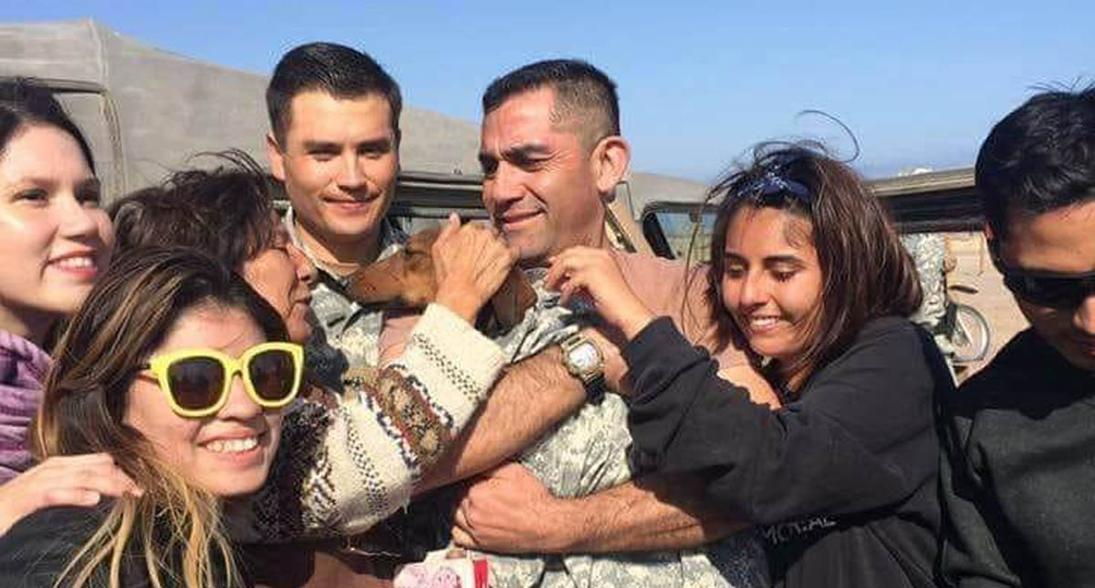 Aerolínea provoca que perro salchicha se pierda en el desierto - aerolinea-provoca-que-perro-salchicha-se-pierda-en-el-desierto