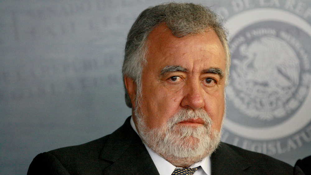 Alejandro Encinas revisará caso de los 43 normalistas desaparecidos: AMLO Alejandro Encinas revisará caso de los 43 normalistas desaparecidos: AMLO