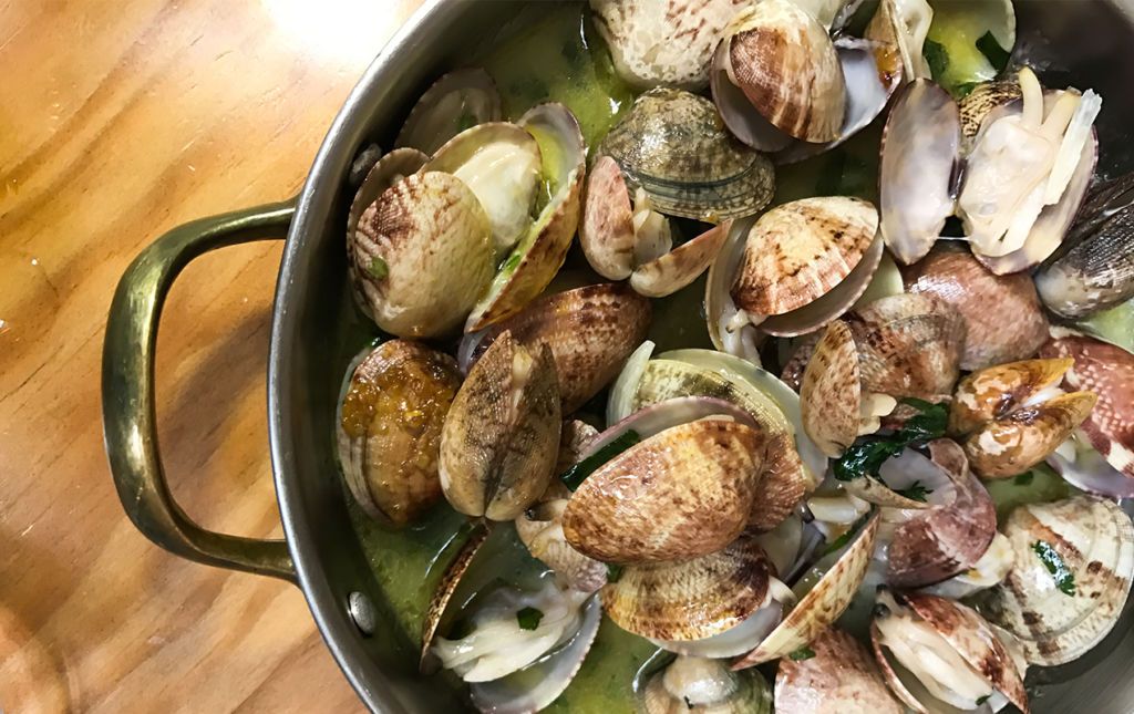 José Avillez, una de las figuras culinarias más importantes de Portugal. - almejas