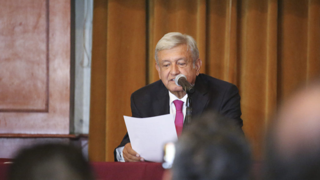 Es el momento de que el gobierno se apriete el cinturón: AMLO