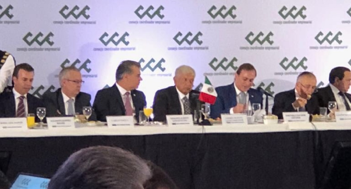 Hay confianza mutua entre empresarios y nuevo gobierno: AMLO