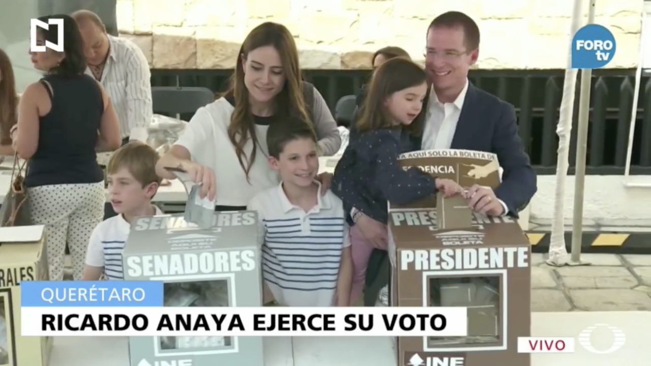 Ricardo Anaya emite su voto en Querétaro - anaya-voto1