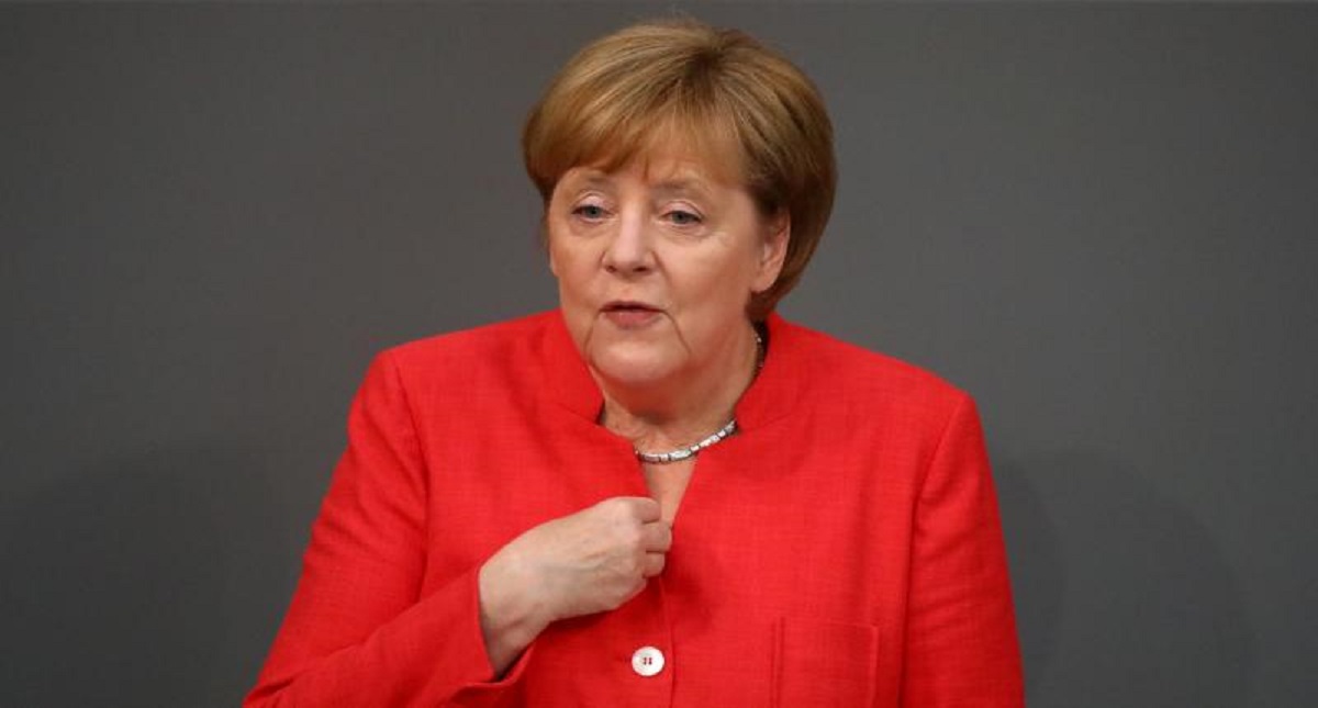 Merkel está dispuesta a negociar para evitar guerra comercial con EE.UU.