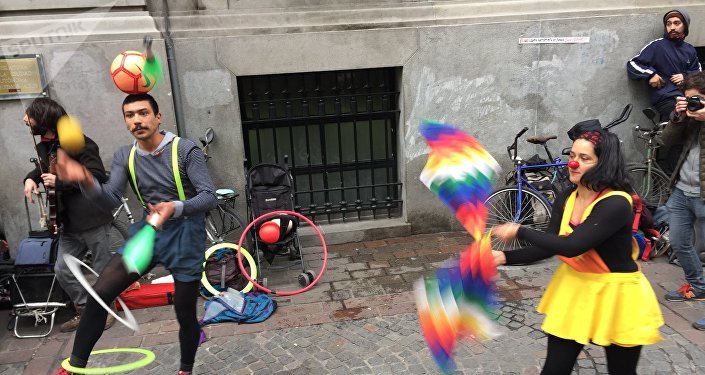 #VIRAL La protesta de artistas que terminó en celebración - artistasint