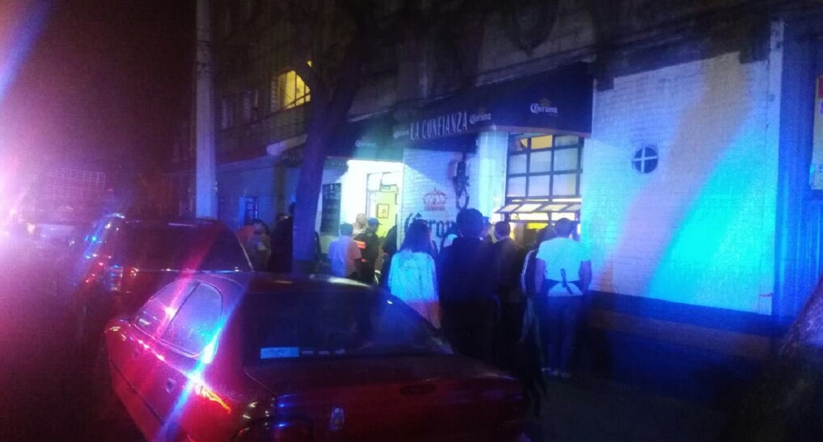 Asesinan a mesero en cervecería de la Ciudad de México