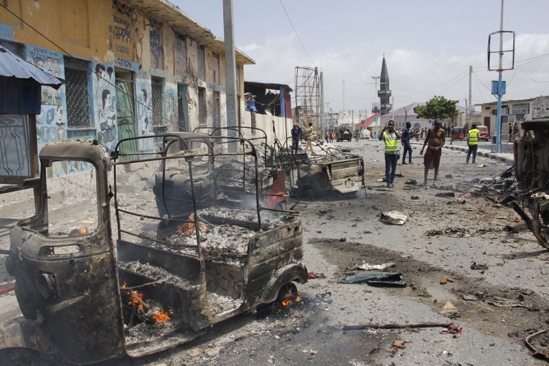 Atentado contra ministerio de Seguridad de Somalia deja 10 muertos - ataque-somalia2
