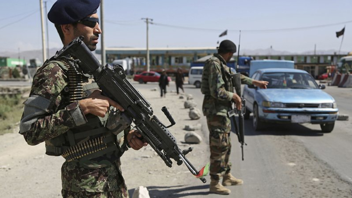 Atentado en Afganistán deja al menos 10 muertos