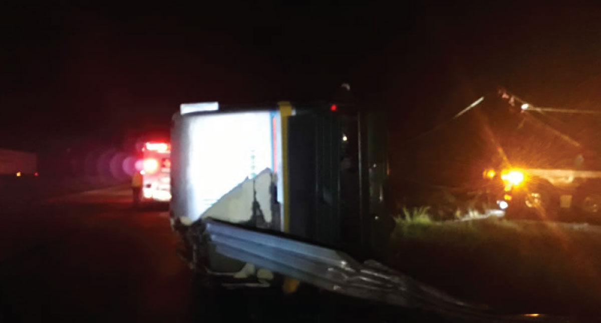 Volcadura de autobús en Veracruz deja 34 heridos Volcadura de autobús en Veracruz deja 34 heridos