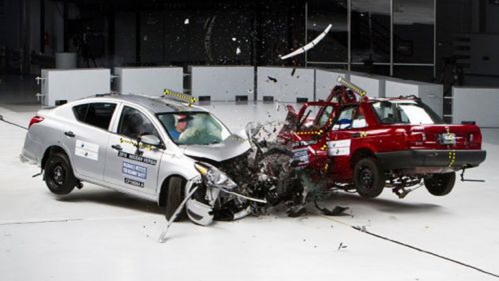 Automotrices venden en México versión más insegura de sus autos - automotrices-venden-en-mexico-version-mas-insegura-de-sus-autos