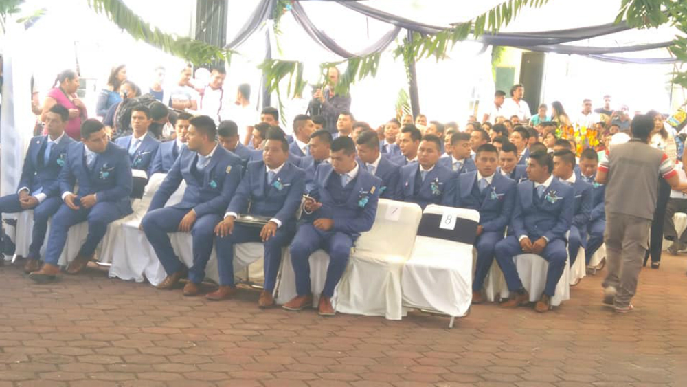 Obtienen plazas de primaria 46 egresados de la Normal de Ayotzinapa - ayotzinapa-2-normal-egresados-43