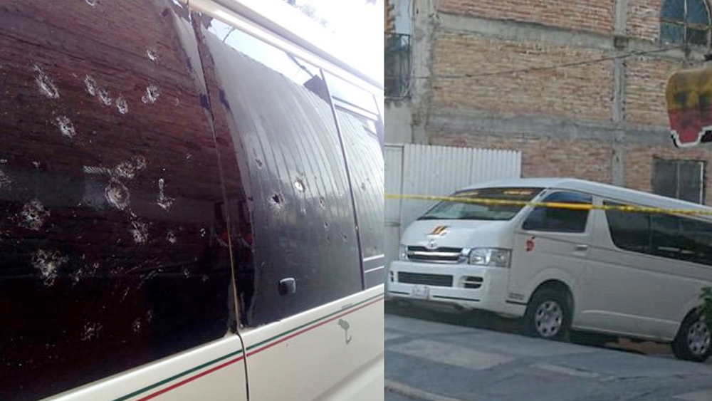 Balean sitio de combis en Guerrero