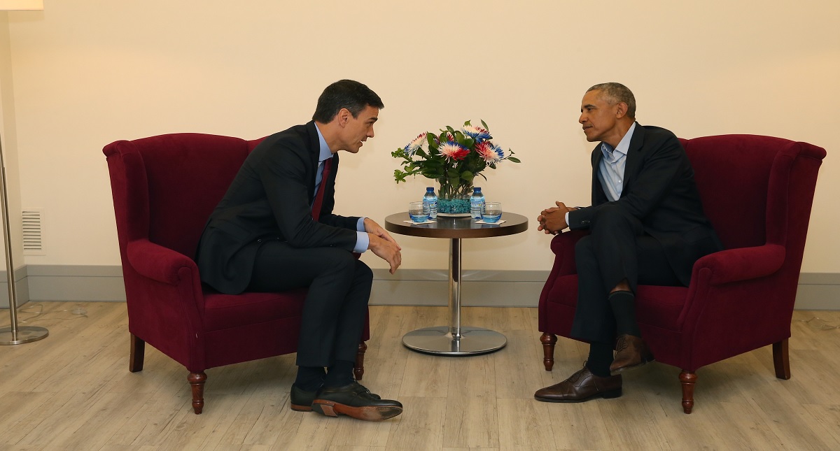 Auge del nacionalismo puede acelerar división del mundo: Obama - barack-obama-con-pedro-sanchez
