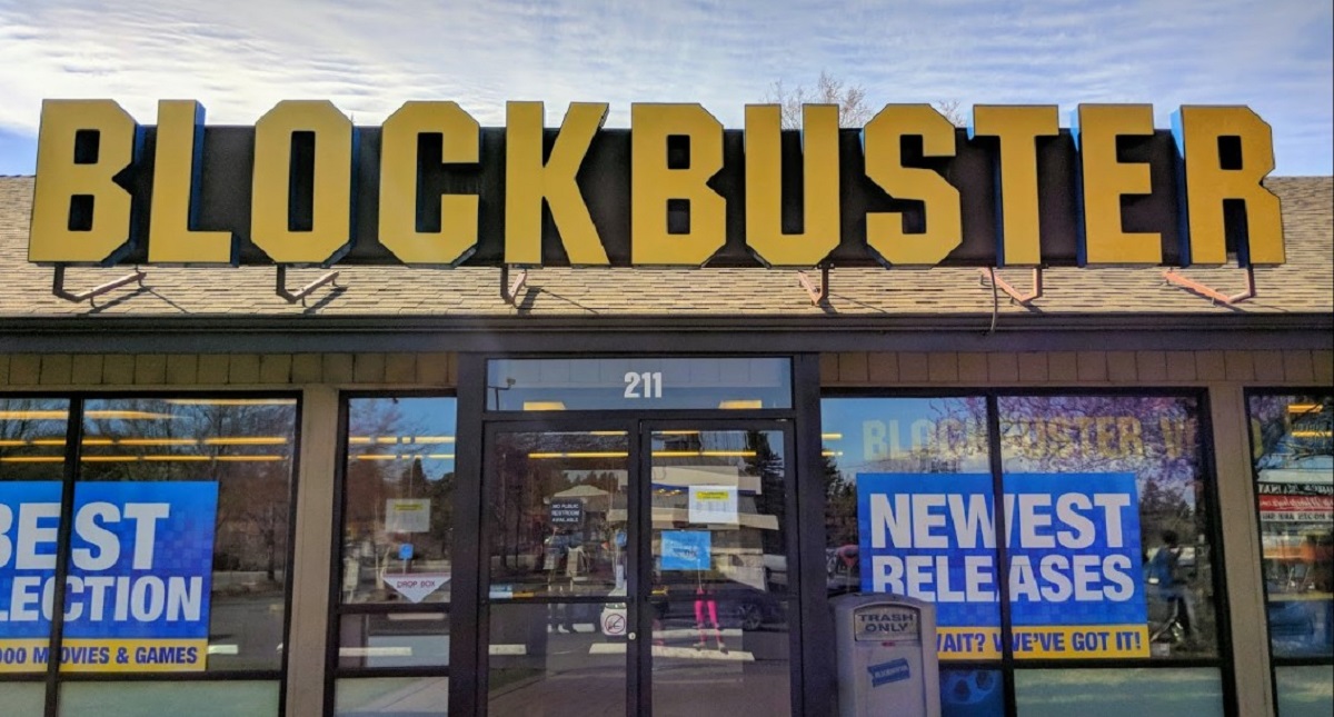 Solo un Blockbuster sobrevive en el mundo y está en... - blockbuster-bend-oregon