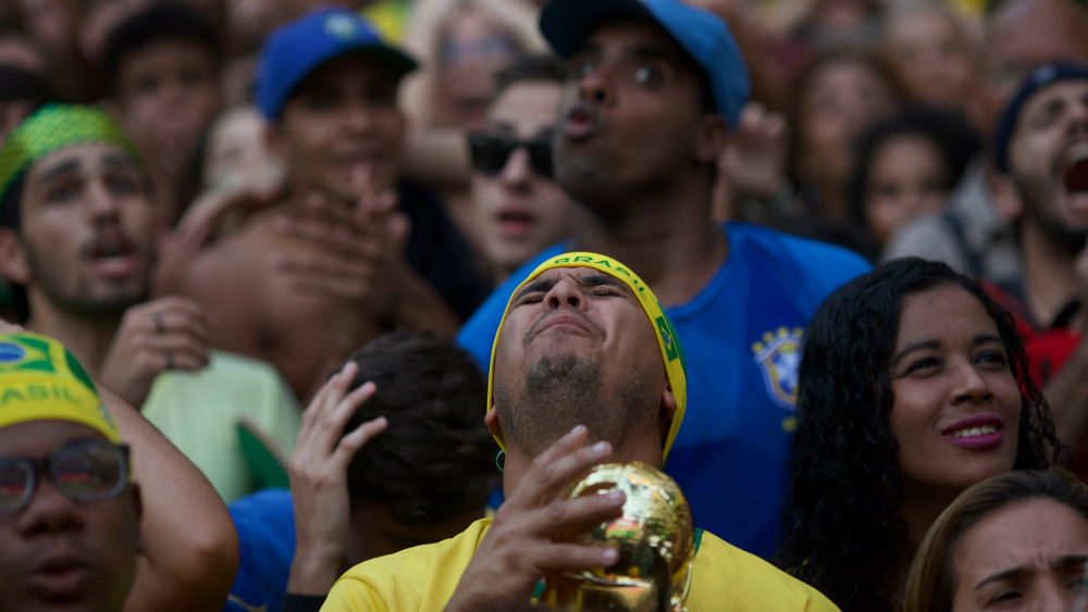 Decepción y enojo en Brasil por prematura eliminación del Mundial - brasil-eliminacion-mundial-2018-3