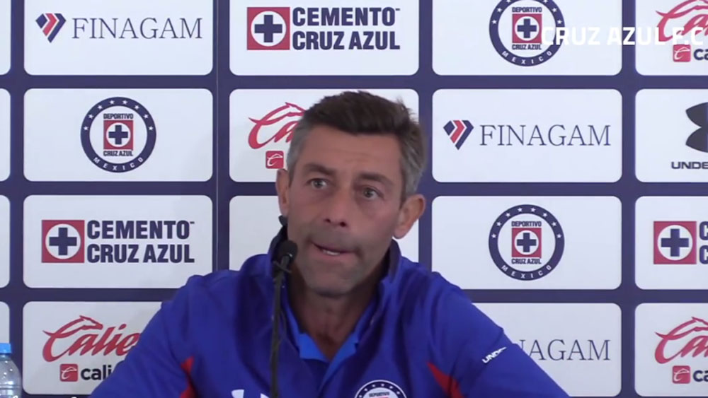 Caixinha responde a críticas de Cardozo