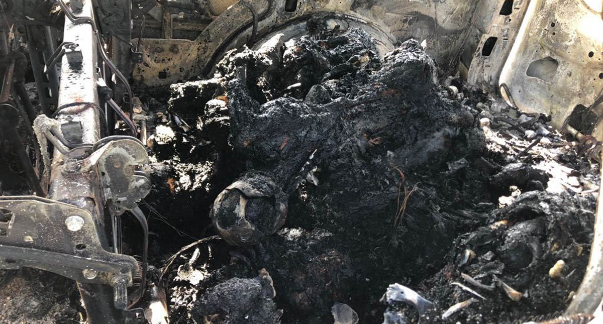 Calcinan a cinco personas dentro de camioneta en el Estado de México - calcinan-a-5-personas-en-camioneta-en-el-edomex