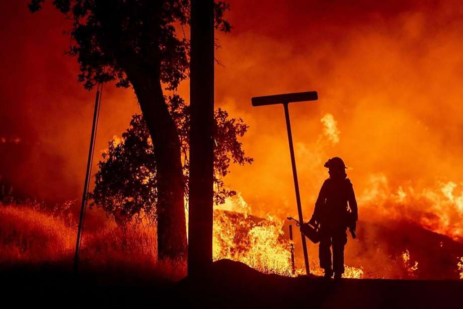 Sube a ocho la cifra de muertos por incendios en California - carrint1