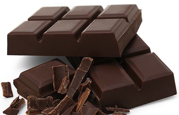 10 Healthy Snacks On The Go - chocolate-negro